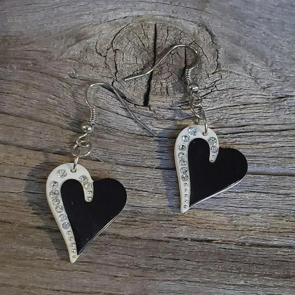 Vintage Y2K White Black Lucite Austrian Crystal Asymmetrical Heart Earrings - Picture 2 of 9